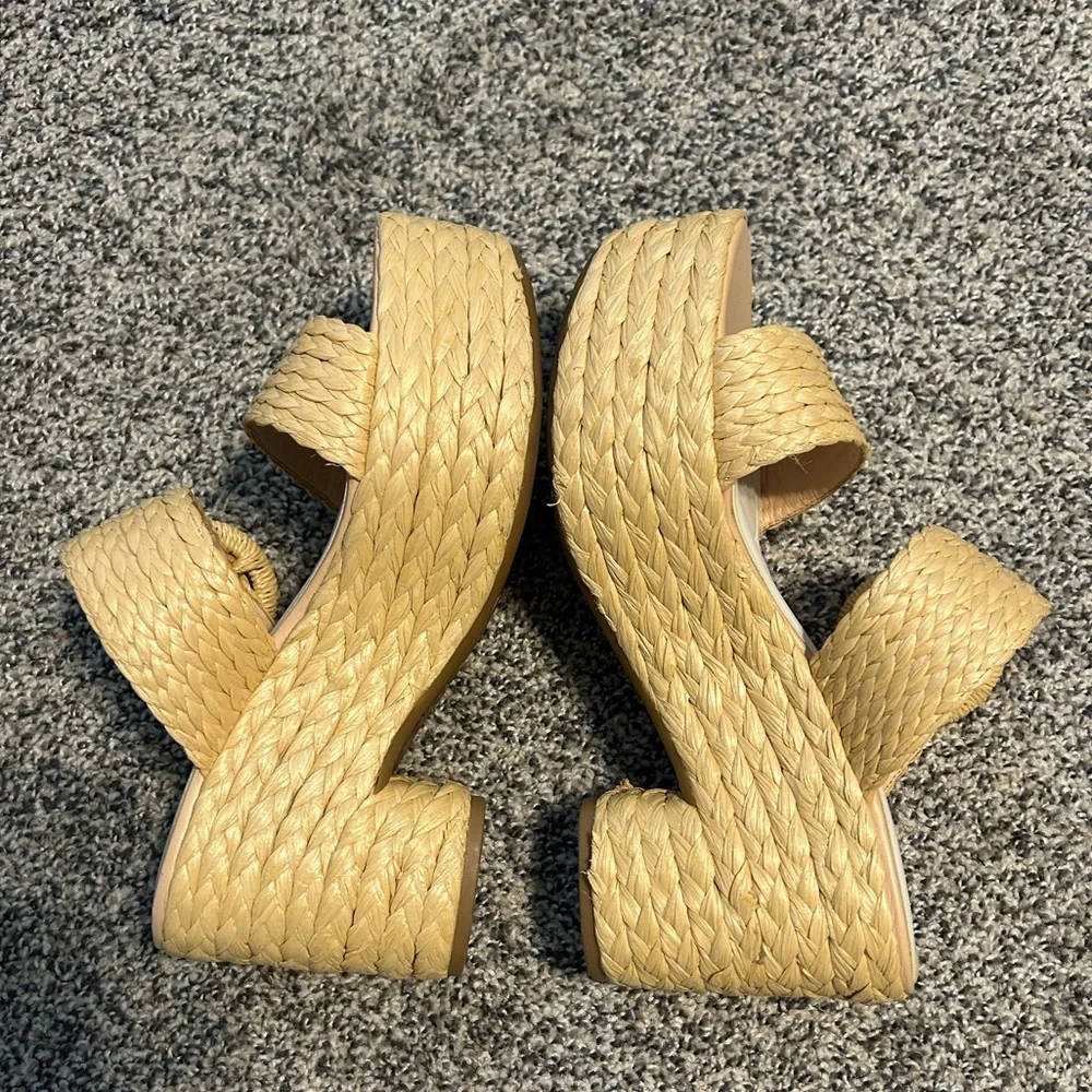 Franco Sarto Woven Platform Sandals in Natural Straw - Picture 4 of 6